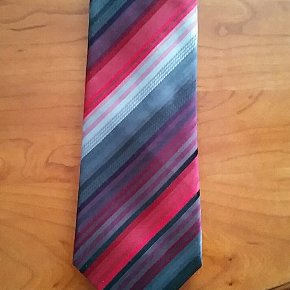Men's Tie - Picture 1 of 2